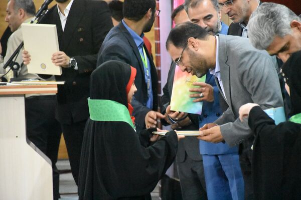 اختتامیه مسابقات قرآن، عترت و نماز دانش‌آموزان دختر در مازندران