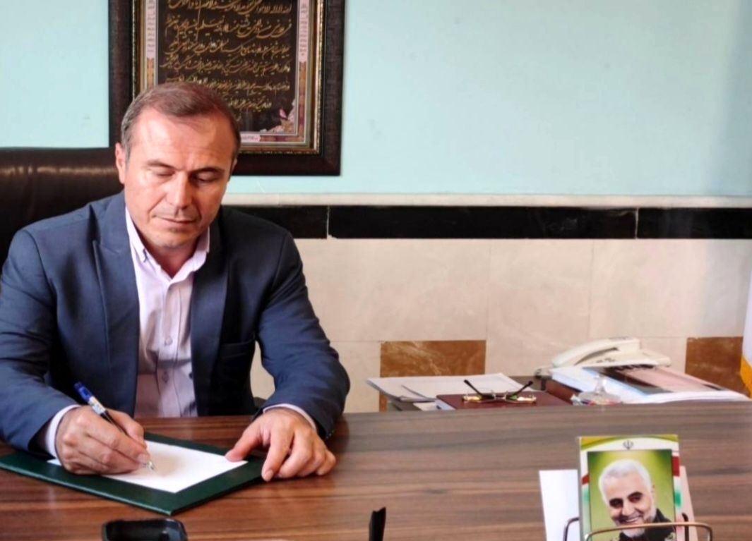 پیام تبریک مدیر آموزش و پرورش سملقان به مناسبت هفته معلم 