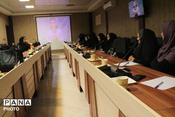کارگاه آموزشی مهارت ارتباط موثر با نوجوان در بهارستان‌دو 