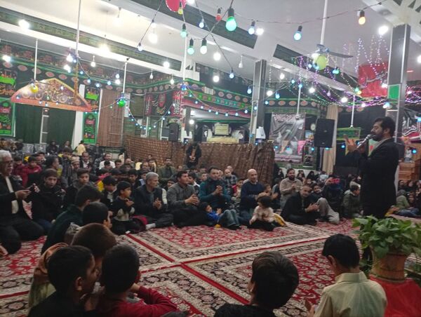 تکیه حسینی غرق در شادی علوی