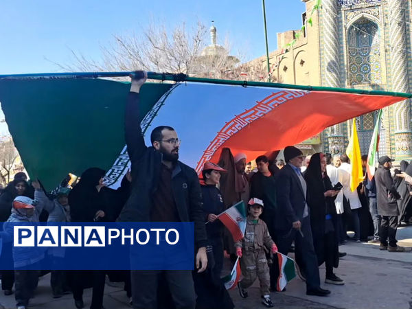 راهپیمایی 22 بهمن در قم -2