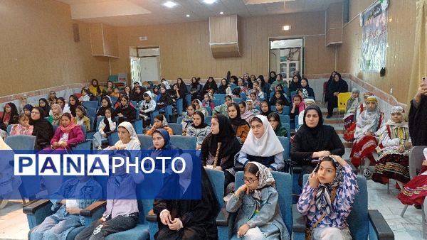 مراسم اختتامیه کلاس‌های اوقات فراغت کانون سمیه