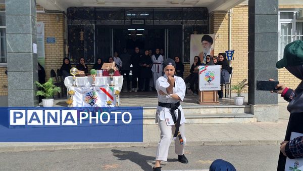 یک روز ورزشی در دبیرستان معراج تبریز