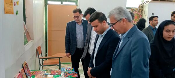 نمایشگاه کتاب پژوهش‌سرای غدیر بردخون گشایش یافت