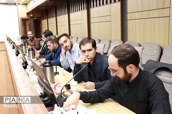  جلسه هم اندیشی مدیران روابط عمومی مناطق ۱۹ گانه تهران