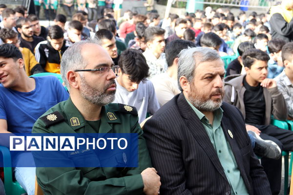 مراسم چهارشنبه‌های امام رضایی در مدرسه پیام غدیر آموزش و پرورش منطقه 14 تهران 