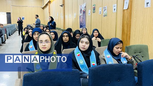 سیزدهمین دوره انتخابات شورای دانش آموزی استان کرمان با حضور قائم مقام سازمان دانش آموزی جمهوری اسلامی ایران