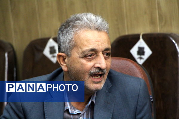 نشست نخبگان استان یزد با مسئول جهاد تبیین کشور