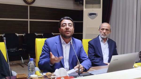 نشست هم‌اندیشی اساتید قرآنی با مسئولان وزارت آموزش و پرورش در تبریز