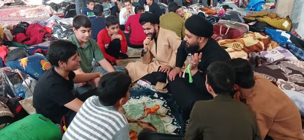  حس و حال معنوی دانش آموزان شرکت کننده در اعتکاف دانش آموزی مسجد مصلی طوقچی اصفهان