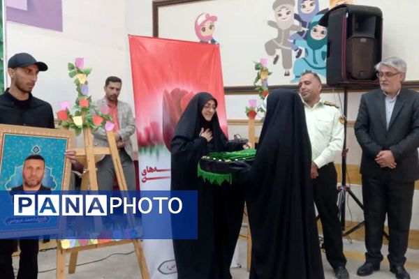 برگزاری یادواره شهدای اقتدار با محوریت خانواده‌های شهید مهری و عیوضی در اسلامشهر