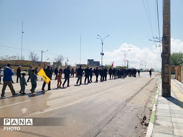 مردم شهر تیتکانلو در سوگ چهلمین روز شهادت رهبر معظم انقلاب