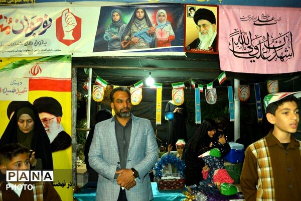 حضور فعال دانش‌آموزان دبستان شهید فهمیده در موکب شهدای دانش‌آموز ورامین