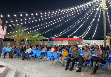 مراسم تجلیل از فرهنگیان فعال حوزه پرورشی و تربیت بدنی شهرستان لامرد 