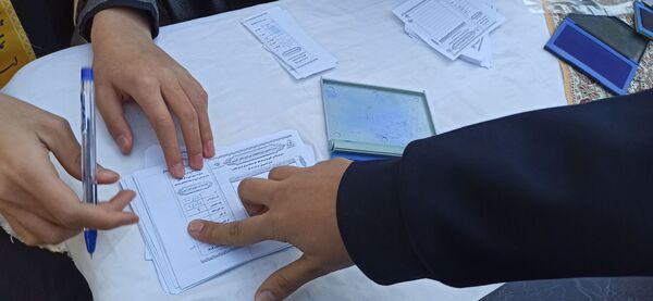 برگزاری انتخابات شورای دانش‌آموزی در مدرسه شاهد آمنه