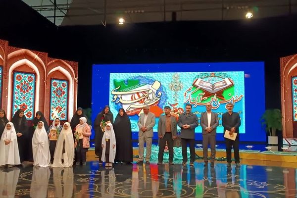 هم‌نوا شدن دل‌ها با آیات وحی در محفل انس با قرآن کریم