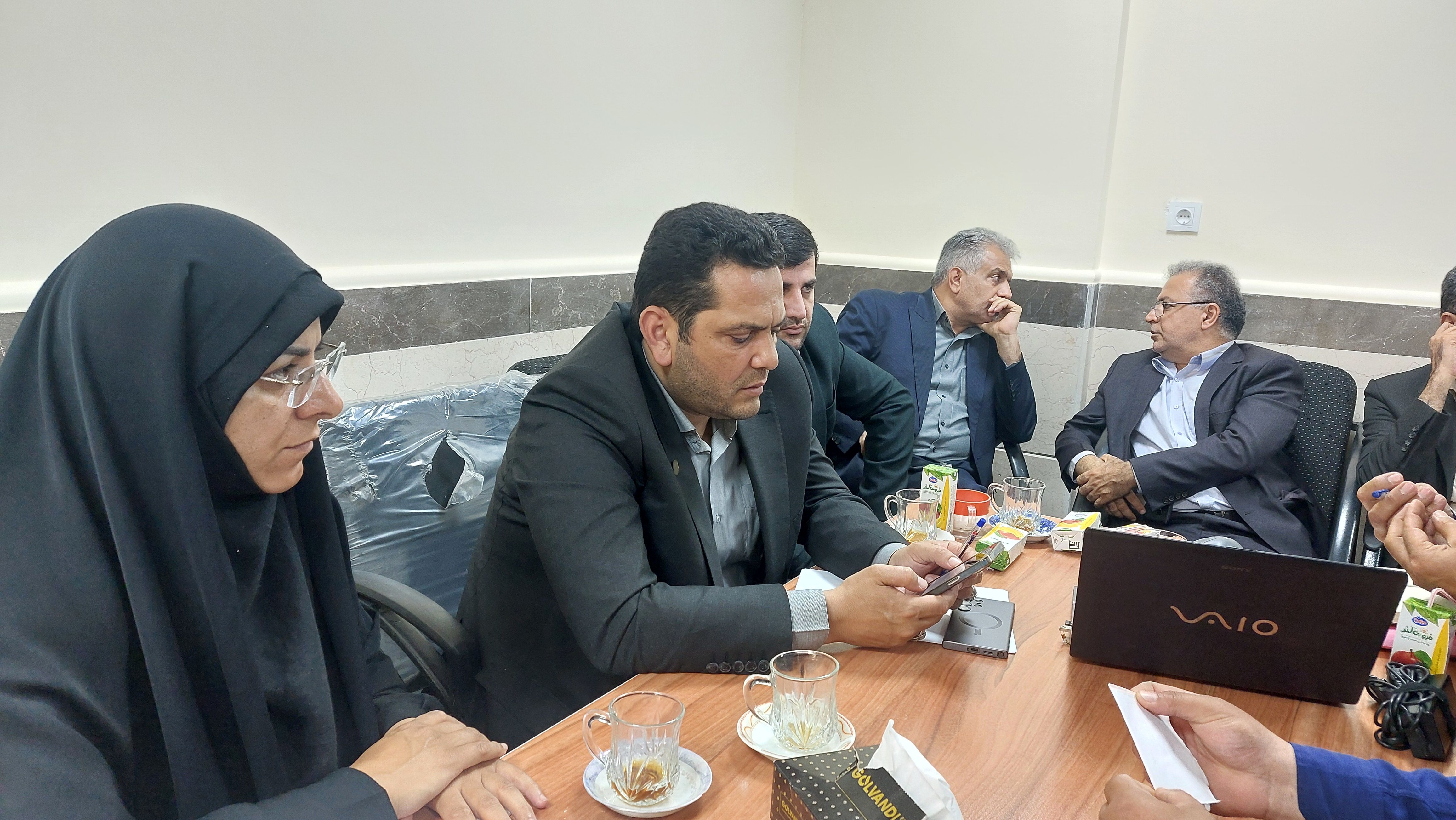 برگزاری میز خدمت به‌مناسبت هفته دولت در بلده