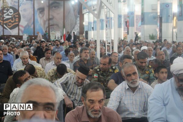نماز جمعه امروز کرمان از نگاه دوربین