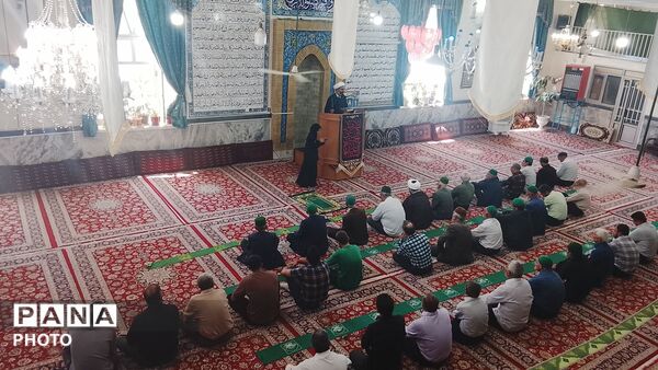 اقامه نماز جمعه عبادی سیاسی  در مسجد جامع شهربار نیشابور