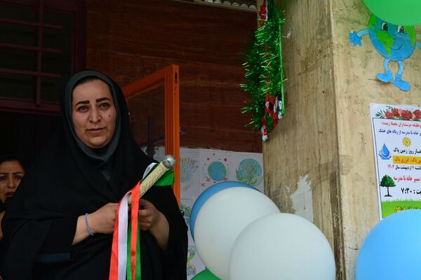 برگزاری مراسم هفته زمین پاک در بهارستان‌دو