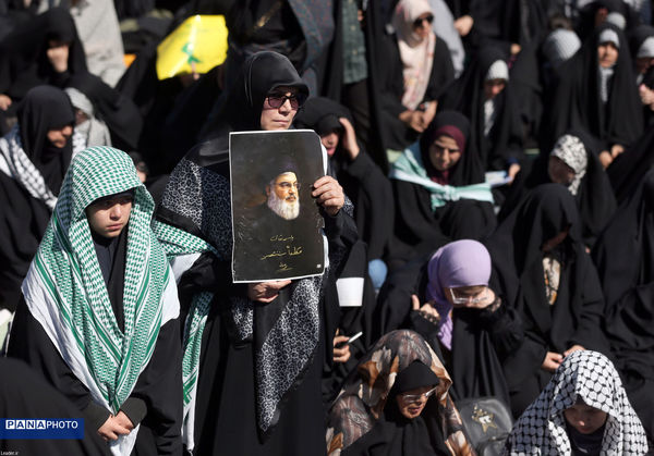 نماز جمعه تهران به امامت مقام معظم رهبری