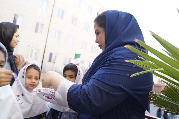 جشن روز دانش‌آموز در مدرسه شهدای پانزده خرداد قرچک