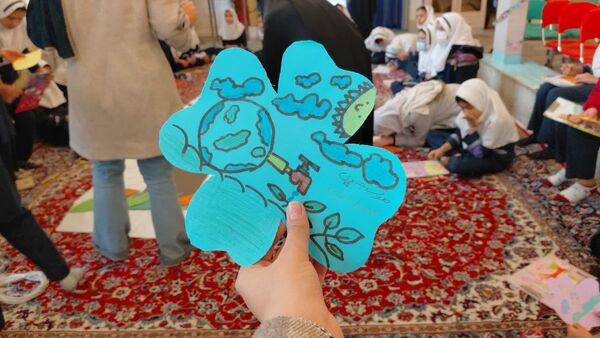 نقاشی همگانی با موضوع صرفه‌جویی در مصرف آب ، گاز و برق