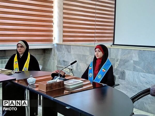 نشست هم‌ اندیشی و آیین تجلیل از دانش‌آموز خبرنگاران پانا در شهرستان کلات 