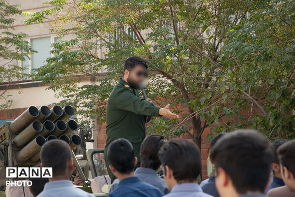مهمانی شهید گمنام در مدرسه فرزندان میهن اسلامشهر