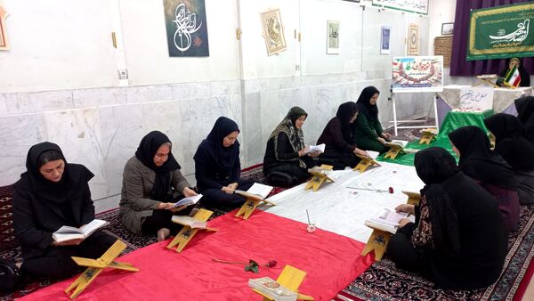 مراسم افطار در مدرسه محمودیه ۱۷خیامی