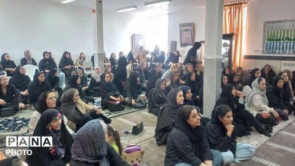 همگامی مدرسه و خانواده؛ برگزاری جلسه آموزشی در حوزه تربیت آگاهانه