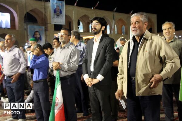 نمایش اقتدار و حمایت از رهبری در یزد