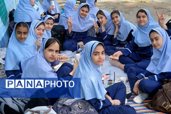 برگزاری اردو درون مدرسه‌ای در بهارستان ۲