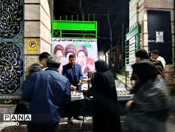 تجمع مردم گنبدکاووس در دومین شب قدر