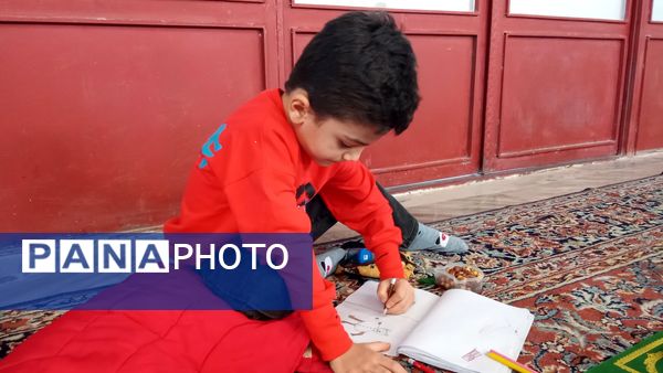 دهه نودی‌ها در نماز عبادی سیاسی جمعه