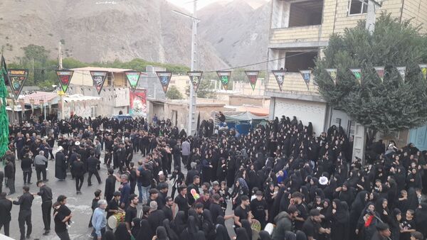 مراسم سوگواری، علم گردانی در روستای گرمدره 