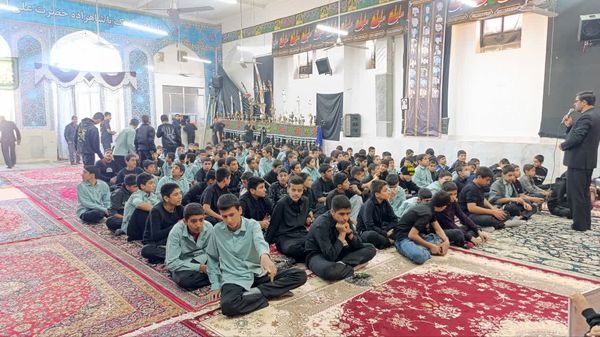 برپایی هیئت عزاداری دانش‌آموزی «قاسم ابن الحسن(ع)» در دبیرستان رئیس‌زاده خلیل‌آباد