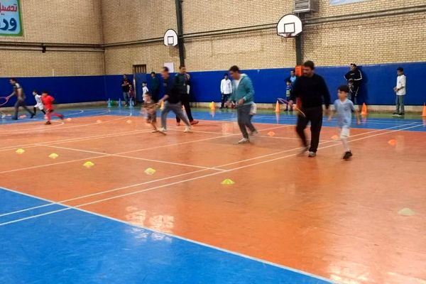 مسابقه ورزشی «روز پدر و پسری» طرح شهید خرازی در دبستان پسرانه علامه طباطبایی پیشوا