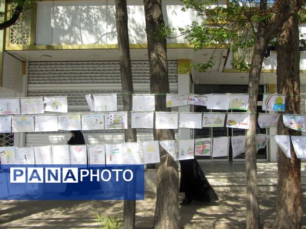 برپایی نمایشگاه نقاشی خیابانی در خلیل آباد