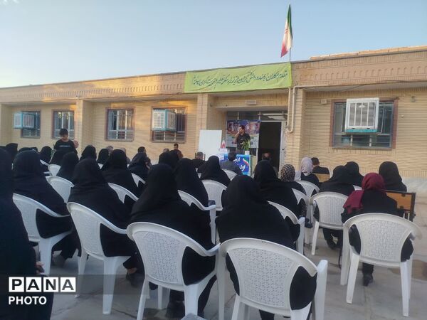 جلسه انجمن اولیا در آموزشگاه باقرالعلوم فدافن