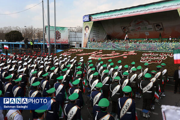 سخنرانی رئیس جمهوری در راهپیمایی ۲۲ بهمن ۱۴۰۳
