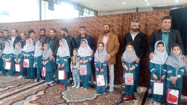 برگزاری مراسم روز پدر در مدارس خلیل‌آباد 