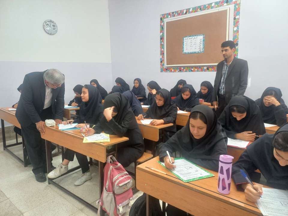 آزمون سراسری سنجش در خلیل‌آباد