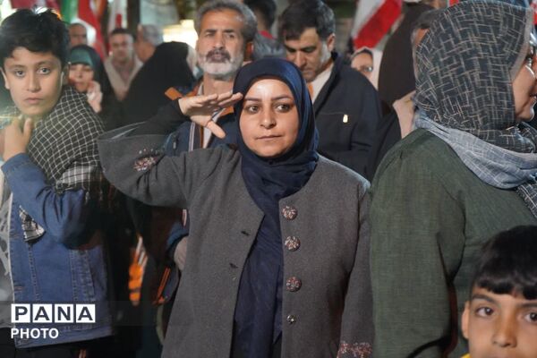 تجلیل از دخترانِ شهدا و یادآوری فداکاری دختران میناب در شب‌های لاله نظرآباد