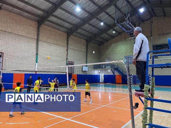 برگزاری مسابقات والیبال دانش‌آموزی مقطع ابتدایی