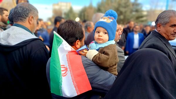 هم صدایی مردم رزن برای سرکوب اغتشاشات 