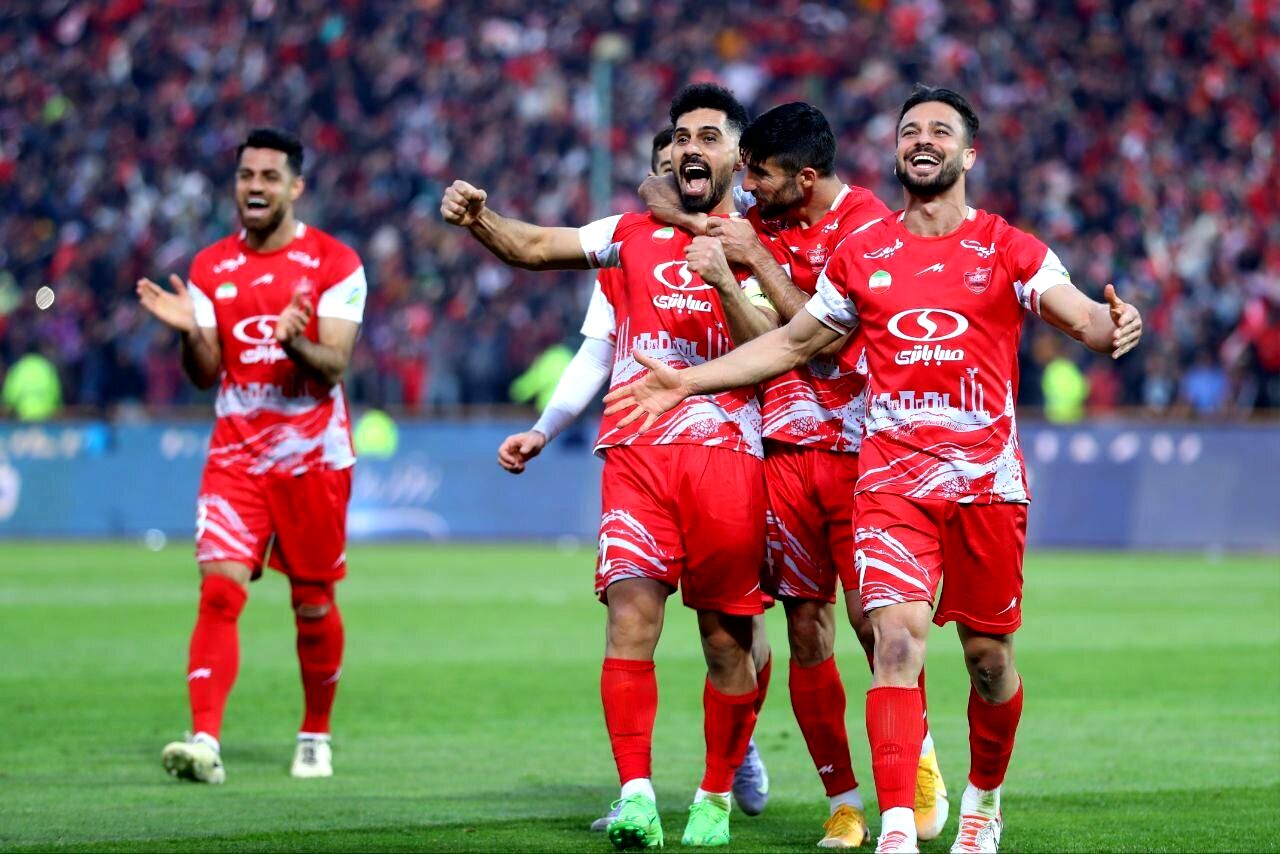 جادوی شیاطین سرخ در فصل نقل و انتقالات لیگ برتر