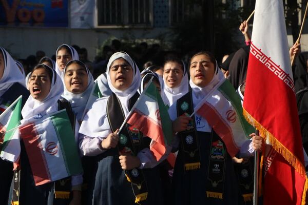 خروش دانش‌آموزان گرگانی در روز حماسه و بصیرت