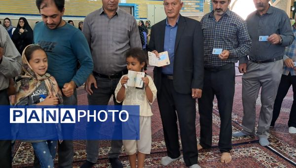 حضور پرشور رای‌اولی‌ها در انتخابات ریاست جمهوری