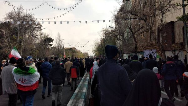 جشن پیروزی انقلاب در خیابان‌های تهران